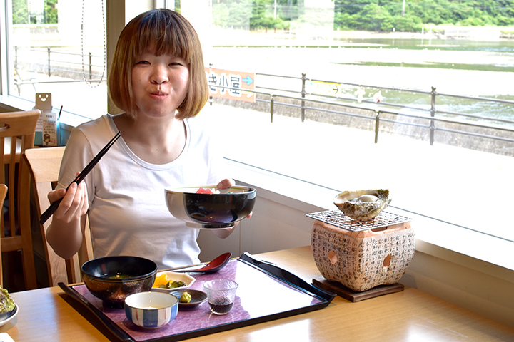 海鮮丼