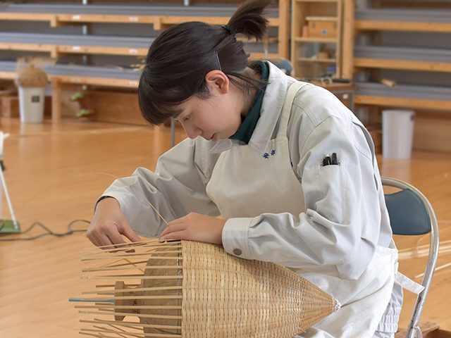 大分県立竹工芸訓練センター 竹を学ぶ