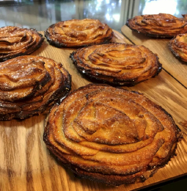 大分 香りの博物館 カフェ　サ・サンボン アップルパイ