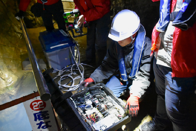 稲積水中鍾乳洞