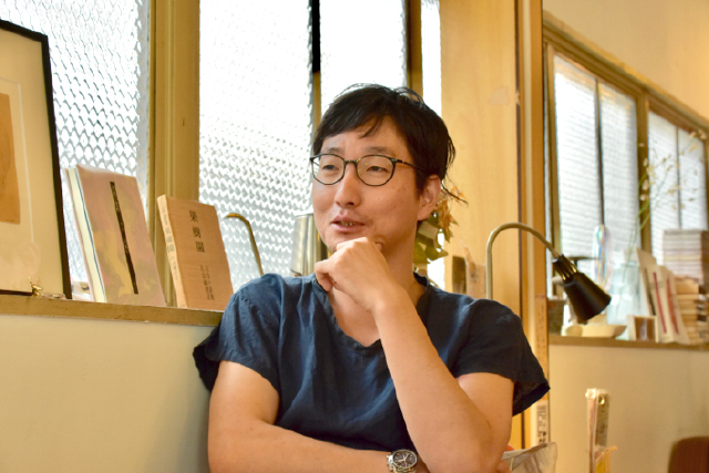 カモシカ書店　岩尾晋作さん