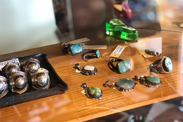 FAR EAST HORIZON シルバーアクセサリー