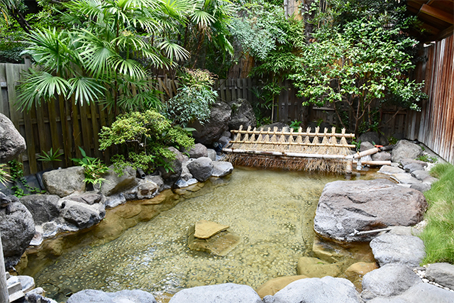ホンモノレトロで時間旅行しよう 別府市 山田別荘 露天風呂