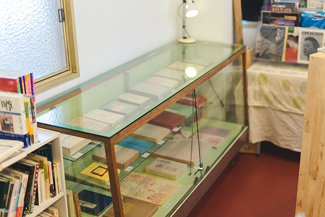 大分市 カモシカ書店