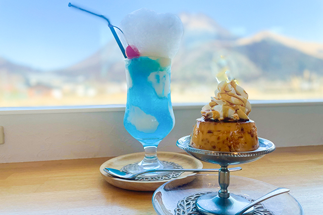 ゆふいんブランチ 湯布院千家 空色かぼすクリームソーダ 千家プリン