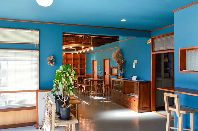 高校生と大人と地域の未来を結ぶ café + community KIISA