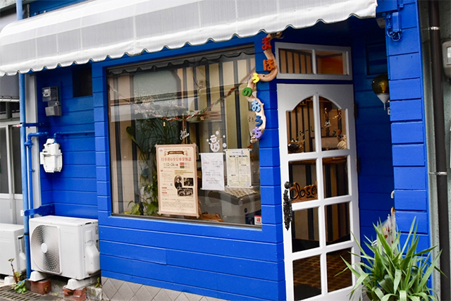 大学生が夢を叶えた クロッフル専門店“まほうのおうち”