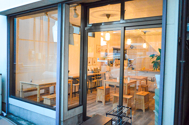 にゃんともかわいいスープカレー店♥ 保護猫カレー屋299(にくきゅう)