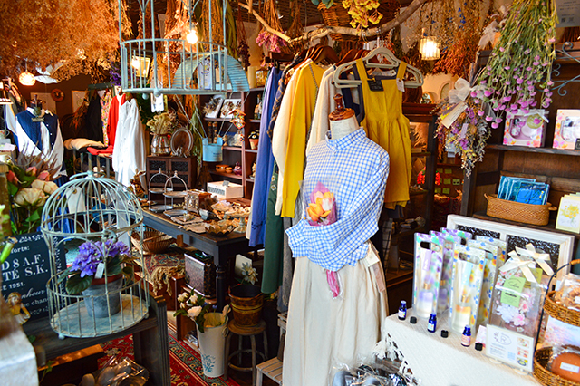 佐伯で“かわいい”を探すドライブへ「海辺の町 Blanche.」