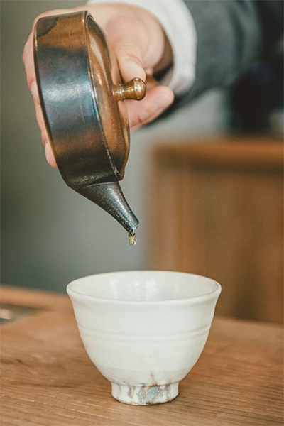 お茶っていいな。を届けたい！世代を超えて、お茶のある優しい暮らしを未来へ“つなぐ”日本茶カフェ。「つなぐ茶屋」