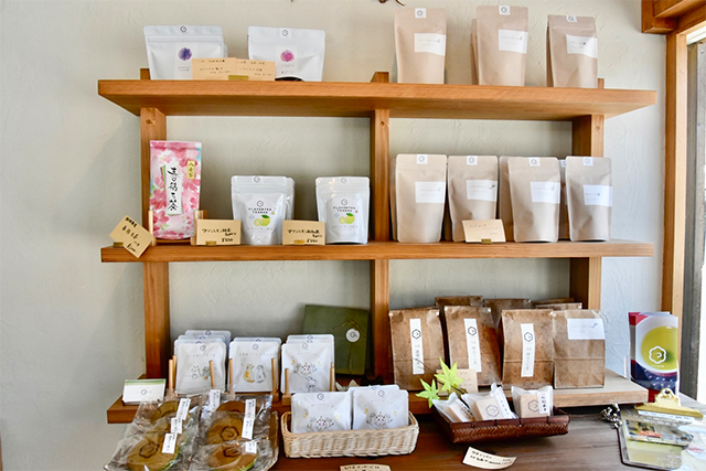 お茶っていいな。を届けたい！世代を超えて、お茶のある優しい暮らしを未来へ“つなぐ”日本茶カフェ。「つなぐ茶屋」