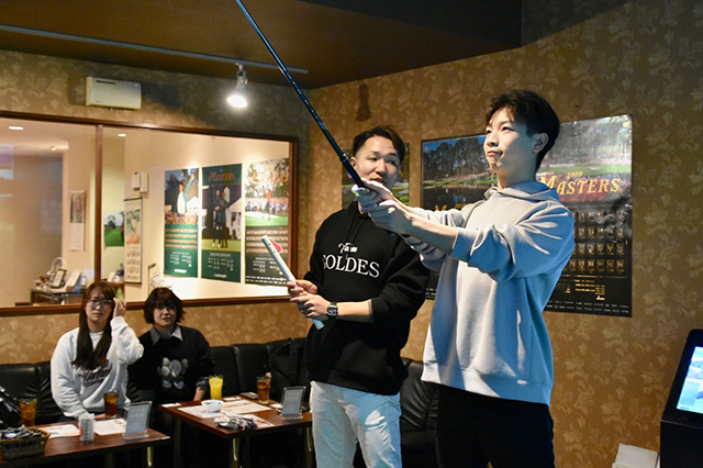 ゴルフデビューは“GOLDES”で！　人生を豊かにする奥深きゴルフの世界 GOLF BAR GOLDES