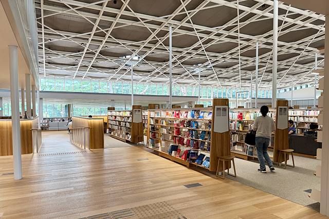 別府市立図書館