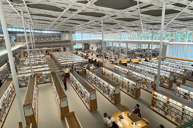 別府市立図書館