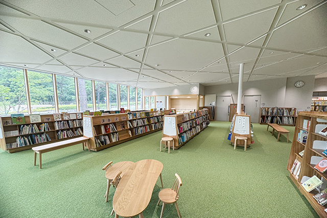別府市立図書館