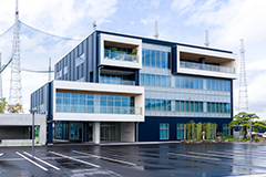 幅広い業務で大分の経済発展に貢献する 鶴崎海陸運輸株式会社