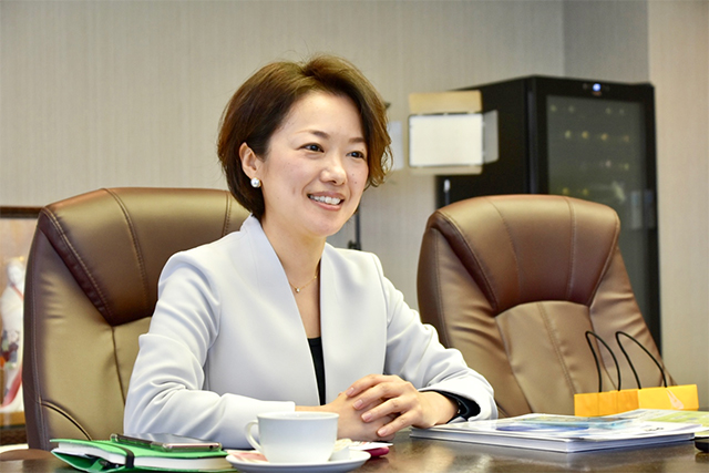 株式会社クラウン