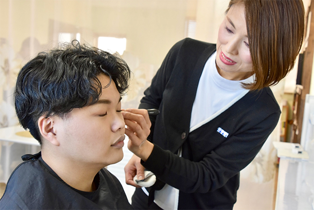 メイクの魔法で新たな一歩を!-第一印象UPで内定をつかもう