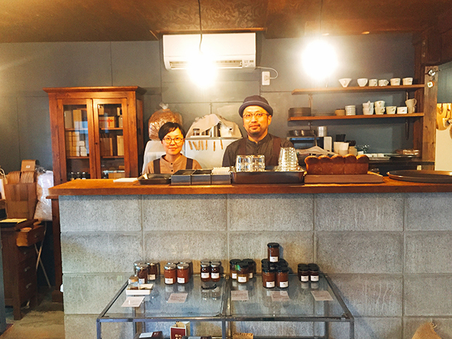 中津 Craft Chocolate Cafe「ハル チョコレート店」 塩崎夫妻
