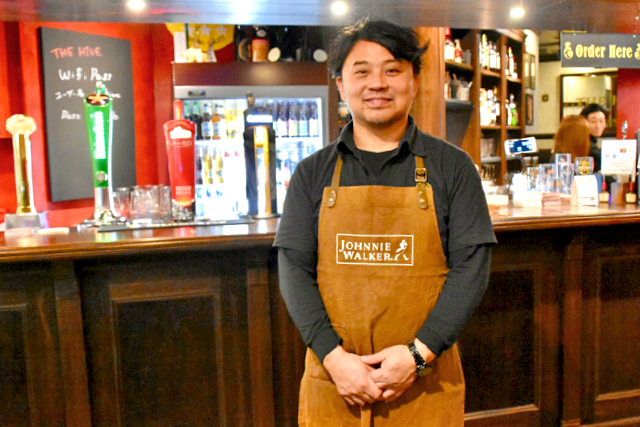 IRISH PUB THE HIVE 店主 安達さん