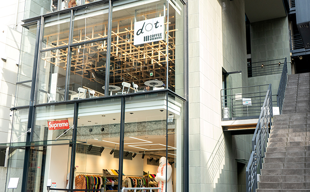 天神 カフェ＆コミュニティスペース「dot.（ドット）」