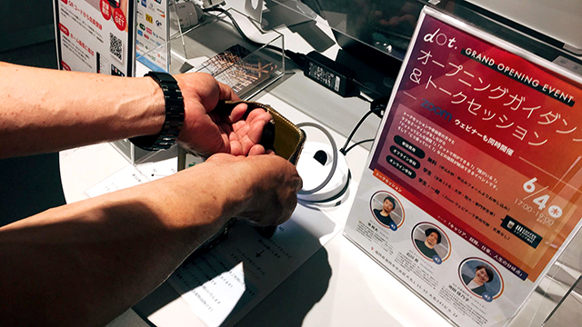 天神 カフェ＆コミュニティスペース「dot.（ドット）」