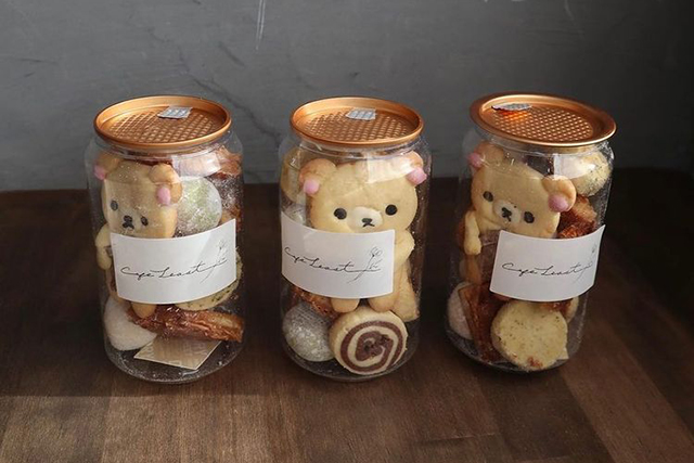 Cafe Least クッキー缶