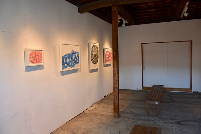 塩田千春展　巡る記憶