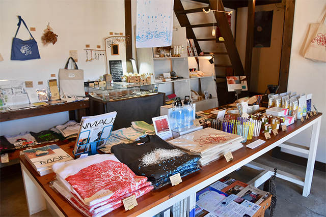 塩田千春展　巡る記憶