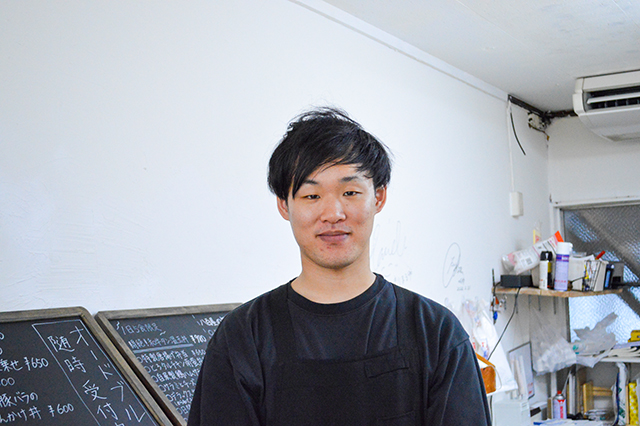 若き料理人が営む新しい八百屋「あっちむいてホイッ!」