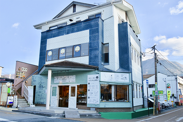 わたし史上最高の一足を作ろう！スニーカーカスタムショップ“SOBOKU”