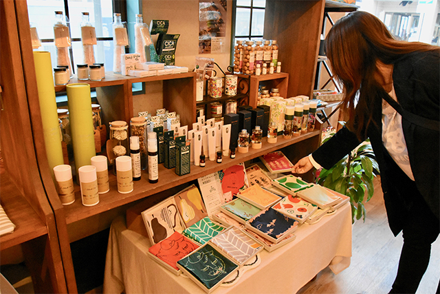 わたし史上最高の一足を作ろう！スニーカーカスタムショップ“SOBOKU”