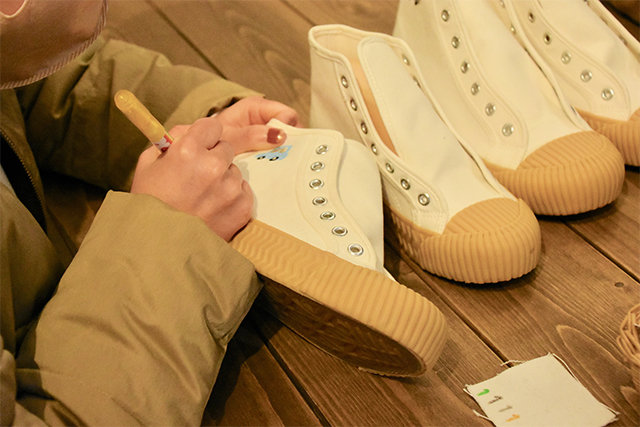 わたし史上最高の一足を作ろう！スニーカーカスタムショップ“SOBOKU”